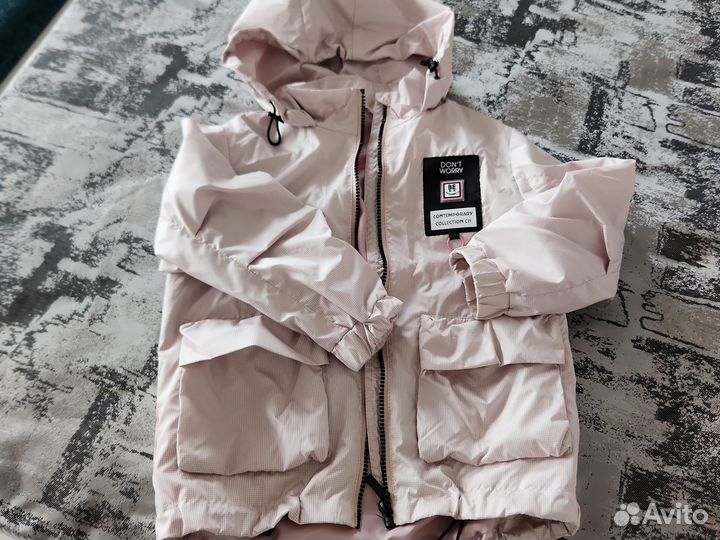 Куртка лёгкая для девочки рост 104, новая