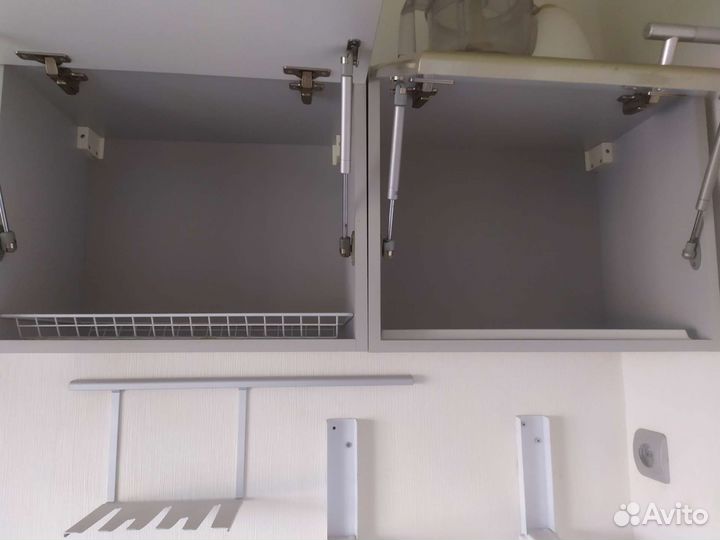 Продам кухню