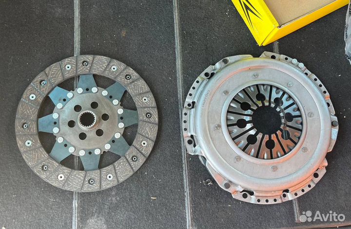 Комплект сцепления Ford Mondeo III 1.8-2.0 VRK