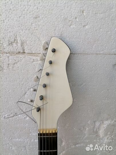 Электро гитара