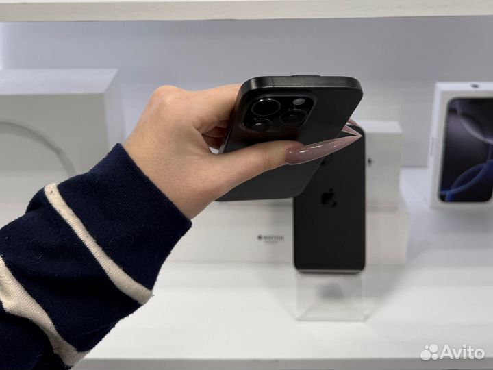 iPhone 15 Pro, 128 ГБ