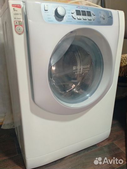 Стиральная машинка Aqualtis от Ariston