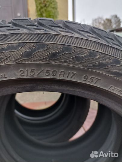 Yokohama Ice Guard Stud IG55 215/50 R17 95B