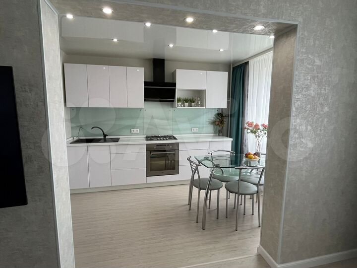 3-к. квартира, 71,4 м², 2/5 эт.