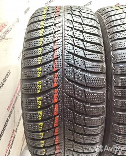 Bridgestone Blizzak LM-001 225/55 R17 97Q