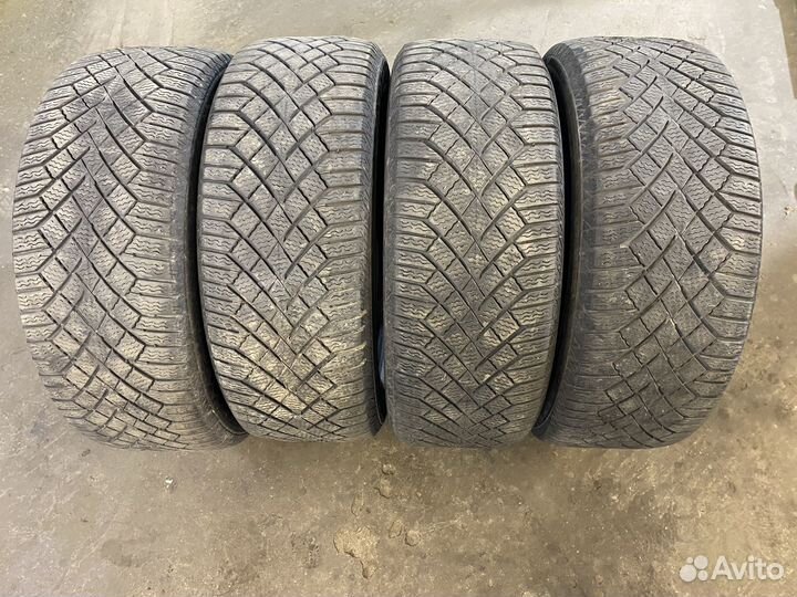 Continental ContiVikingContact 7 SUV 235/55 R18