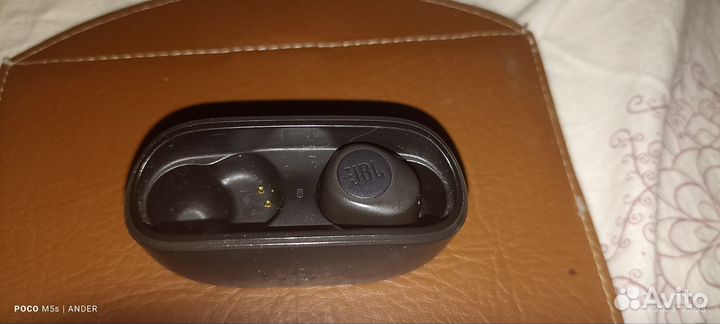 JBL Wave 100 Black. Левый потерян
