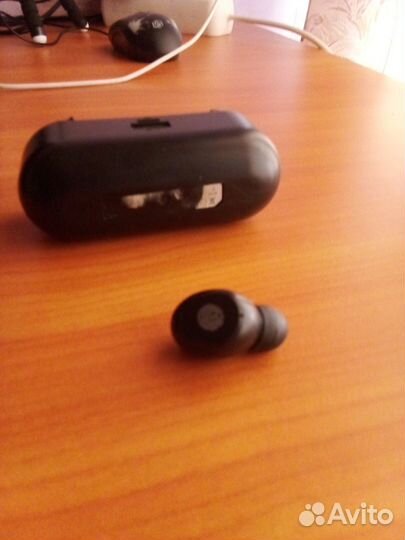 Беспроводные наушники на запчасти