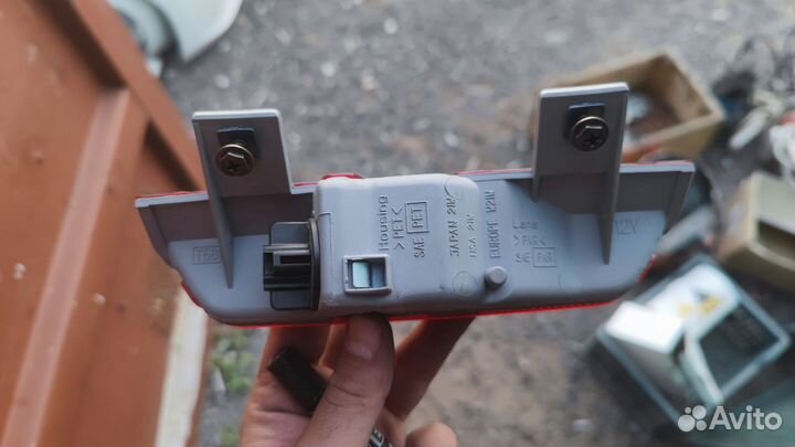 Задний стоп сигнал Toyota rav 4 xa20