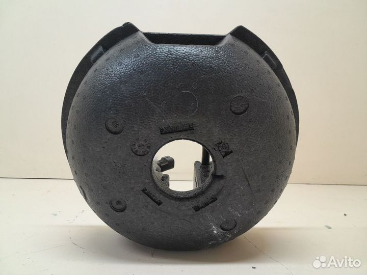 Ящик инструментов LADA Vesta 2015