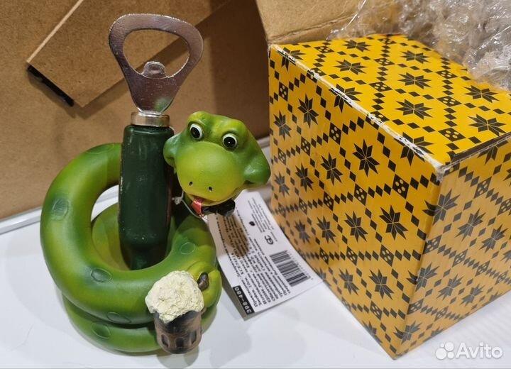 Пепельница-открывашка для бутылок