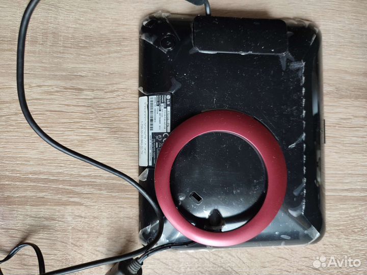 Цифровая фоторамка LG F7010S-PN