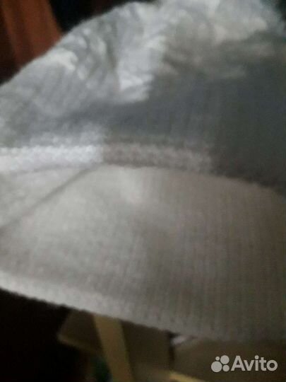 Шапки вязаные женские безразмерные белого и голубо