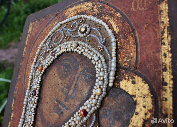 Икона Богородицы Казанская 28*22 ризе бисер жемчуг