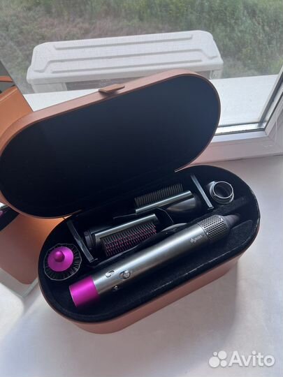 Стайлер dyson