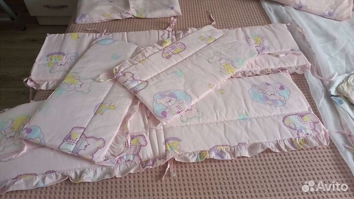 Бортики в кроватку