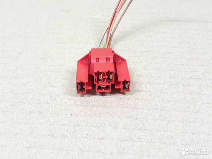 Разъем VAG audi A8 D2 443972995