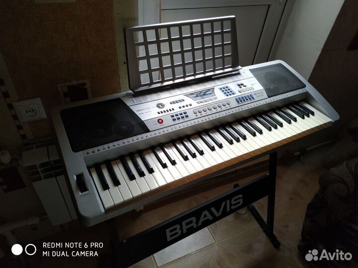 Синтезатор Bravis