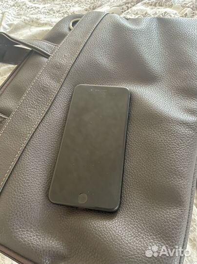 Телефон iPhone 7 plus