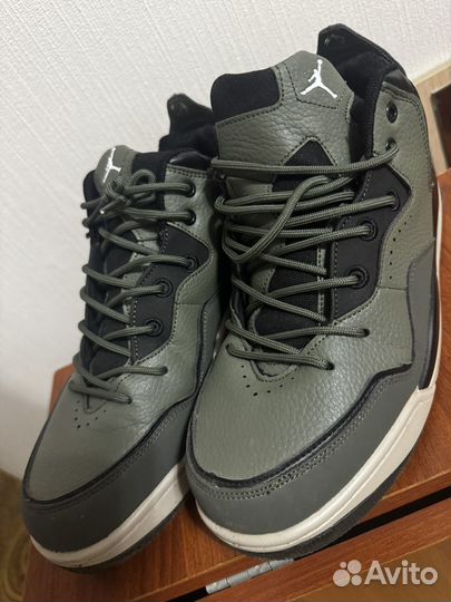 Мужские зимние кроссовки 43 размер