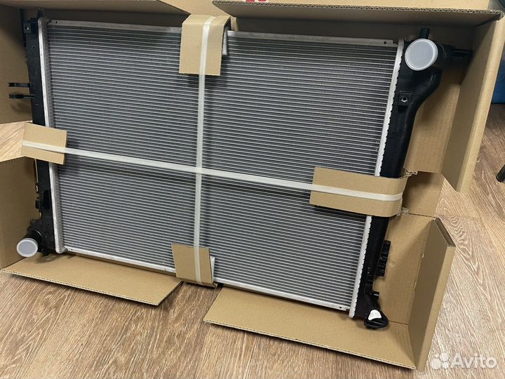 Радиатор на Tucson 3 с 2016-20 мт 2.0L