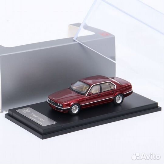 Масштабная модель BMW e32