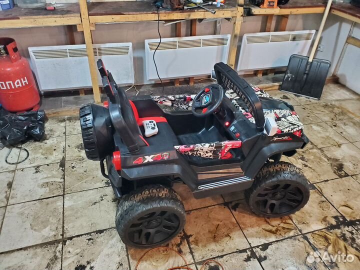 Машинка детская электрический