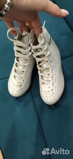 Коньки детские, размер 28