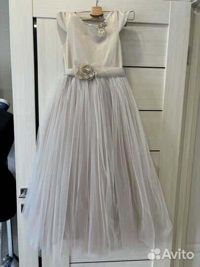 Платье размер 140