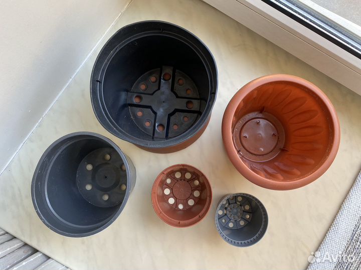 Горшки пластиковые для цетов, рассады