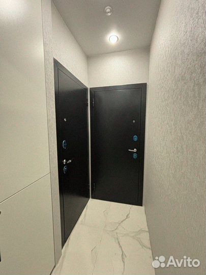 Дверь входная наружная