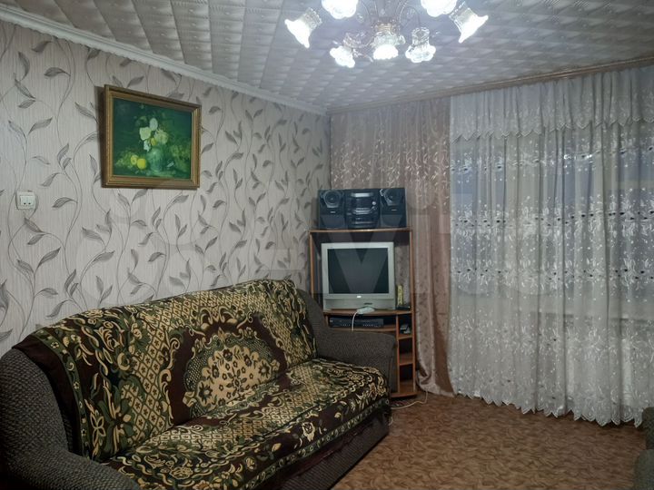 2-к. квартира, 37 м², 3/5 эт.