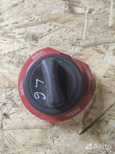 Крышка бензобака Mercedes-Benz W211 универсал OM