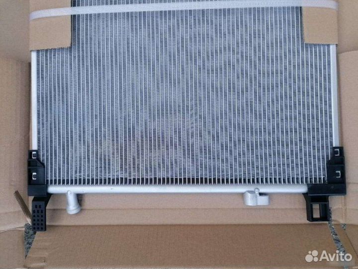 Радиатор кондиционера Toyota Rav4