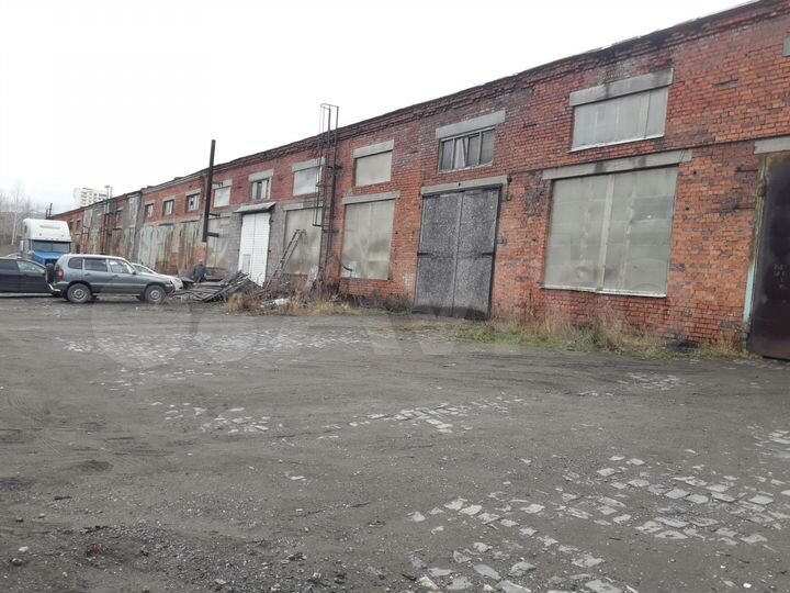 Гараж, > 30 м²