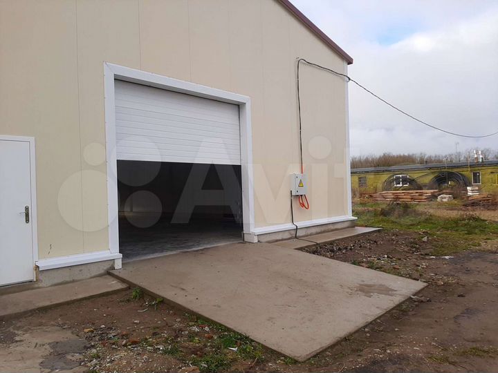 Производство, 1300 м²