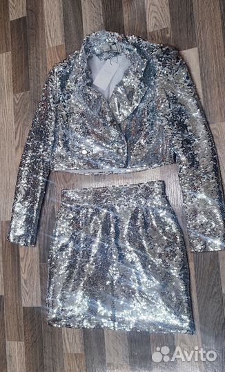 Бомбячий костюм из паеток. Новый