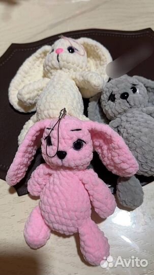 Плюшевые зайки (брелок )