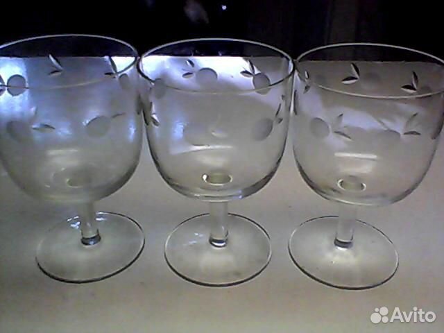 Хрустальные вазы и фужеры