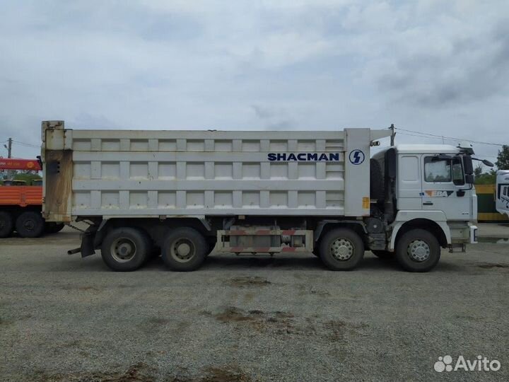 Shacman (Shaanxi) SX3318DT366, 2021