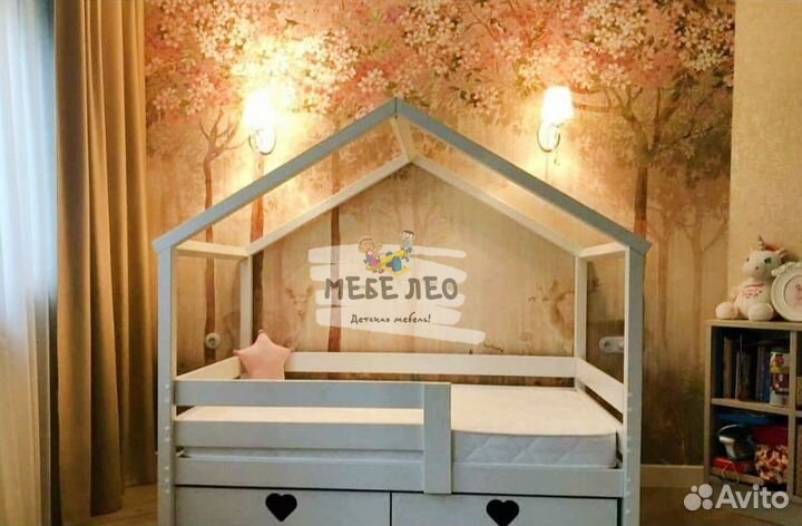 Кровать домик
