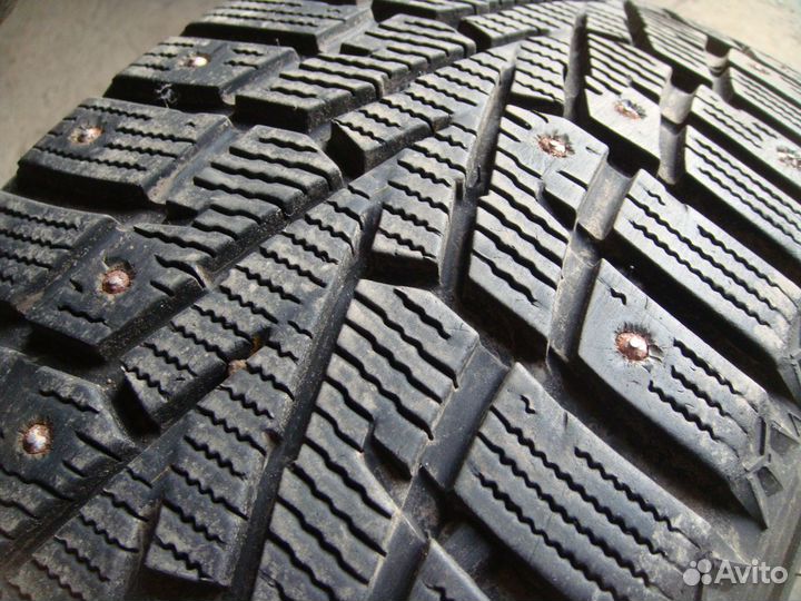 Roadstone Winguard WinSpike 225/55 R17