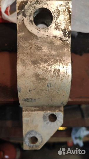 Сайлентблок задний переднего правого рычага