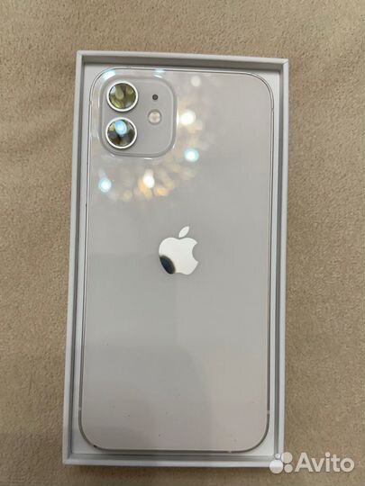 iPhone 12, 64 ГБ