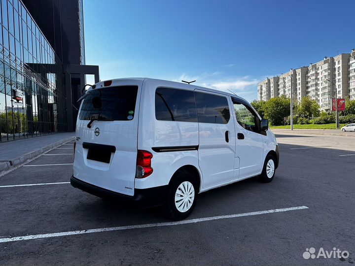 Аренда автомобиля NV200 грузовой фургон/минивэн