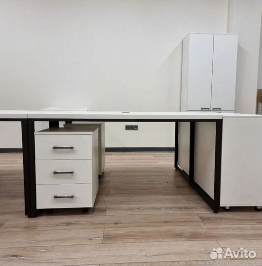 Мебель для офиса лофт