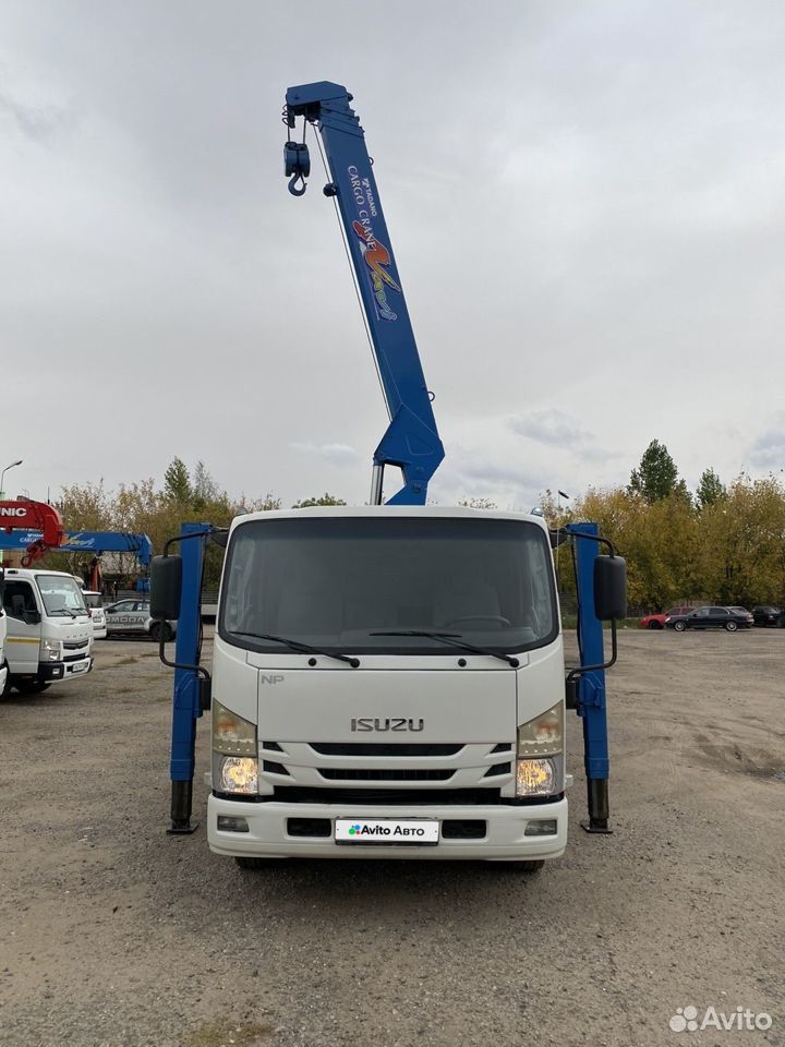 Isuzu NPR75L-H с КМУ, 2020