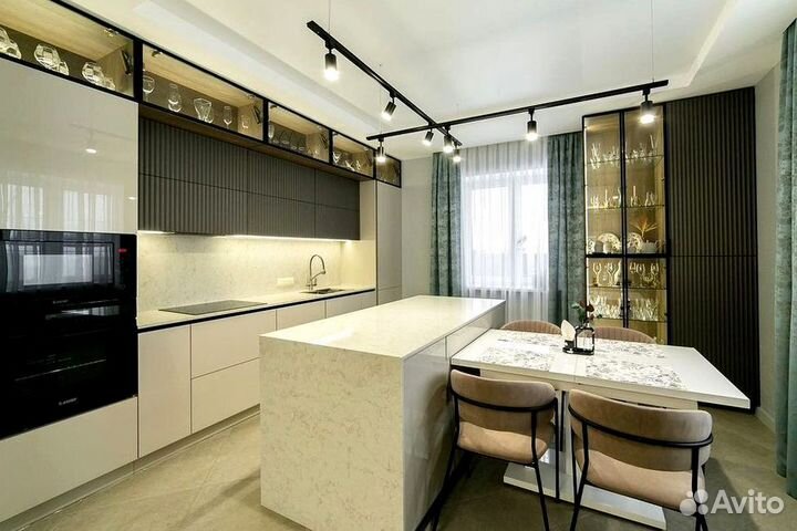 Кухонный гарнитур угловой в потолок с островом на