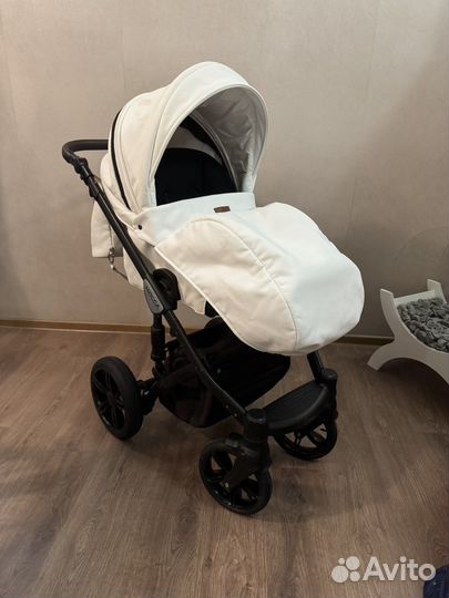 Коляска verdi mocca 3 в 1 белая