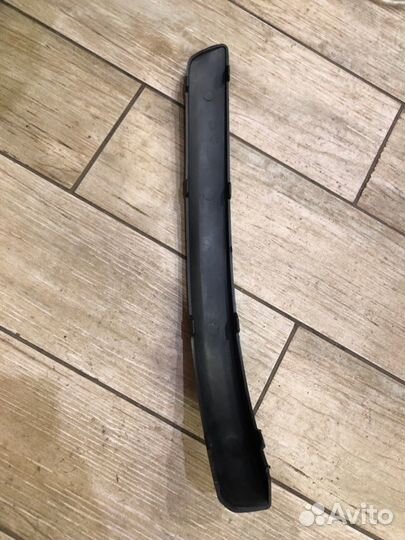 Молдинг бампера задний левый Ford Focus 2